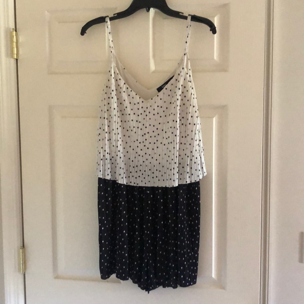 Polka dot play suit, satin